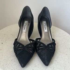 Nina black pumps